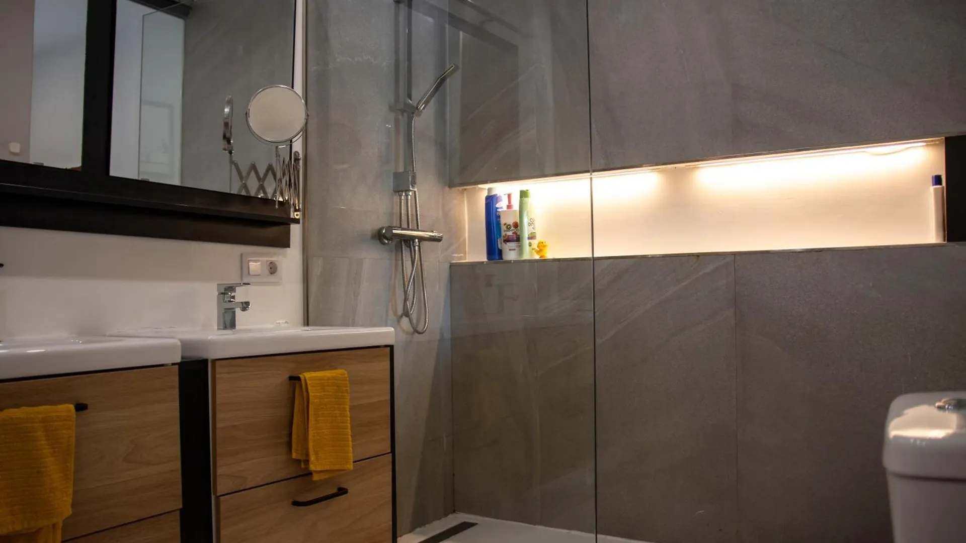 Apartamento Naturista Vera 0*,